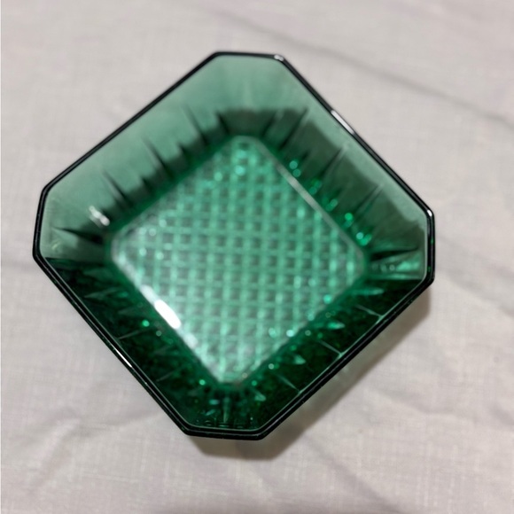 Vintage Green Glass Hexagonal Dish - Picture 2 of 6
